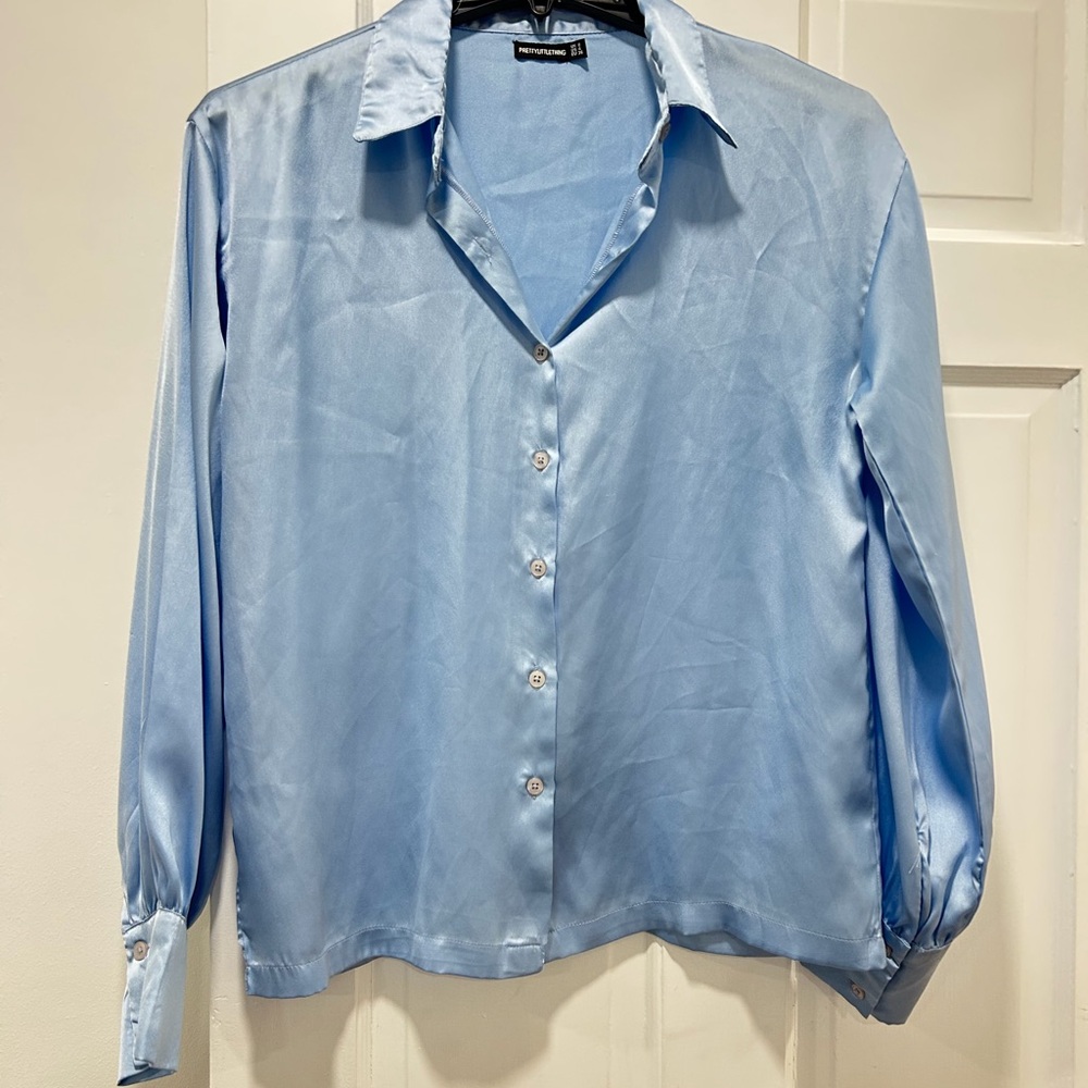 PrettyLittleThing Sky Blue Casual Button Down stain Shirt sz 8